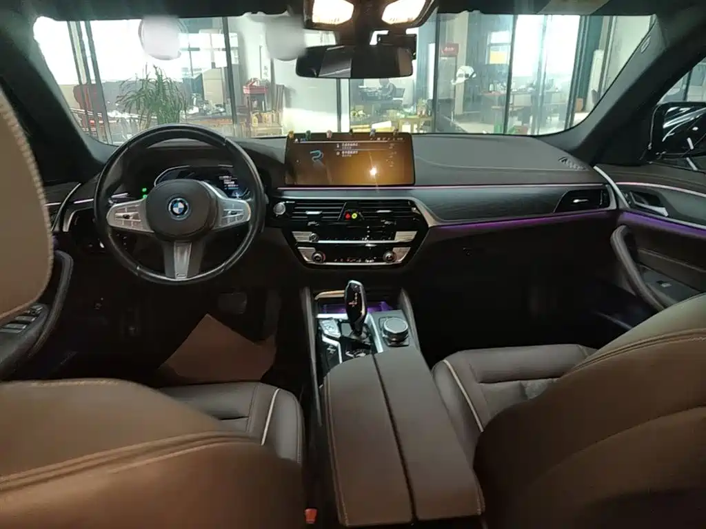 BMW 5 Series New Energy 2022 Facelift 535Le M Sport Package фото 10