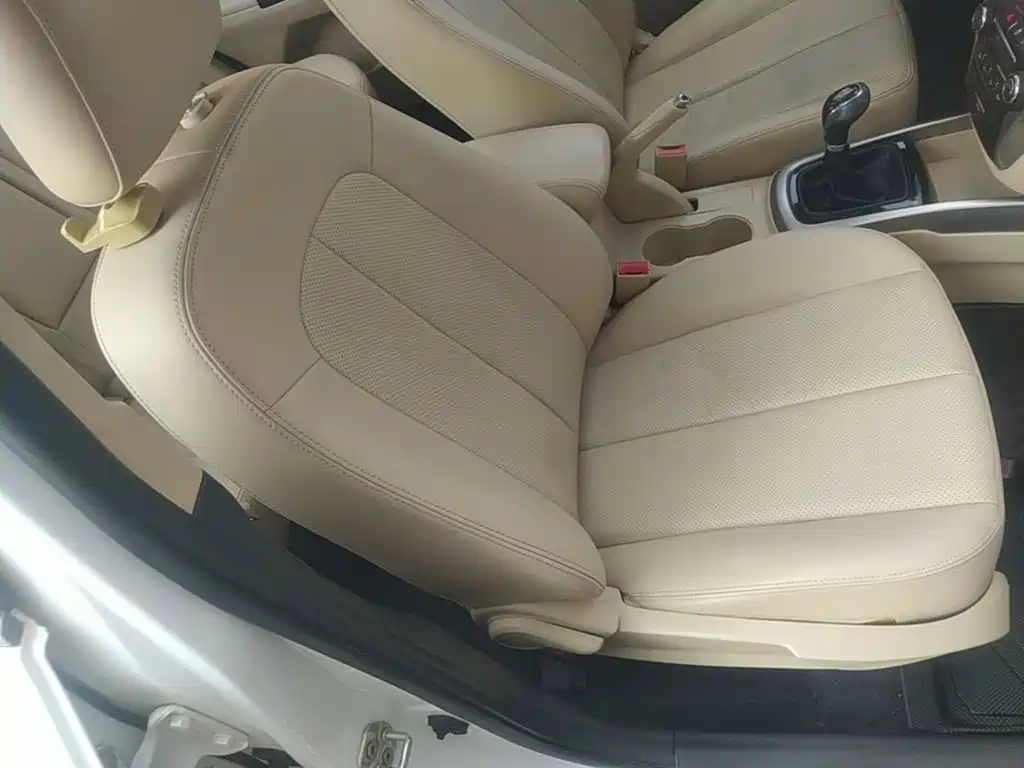 Changan Eado 2015 2015 1.6L Manual Luxury China V
