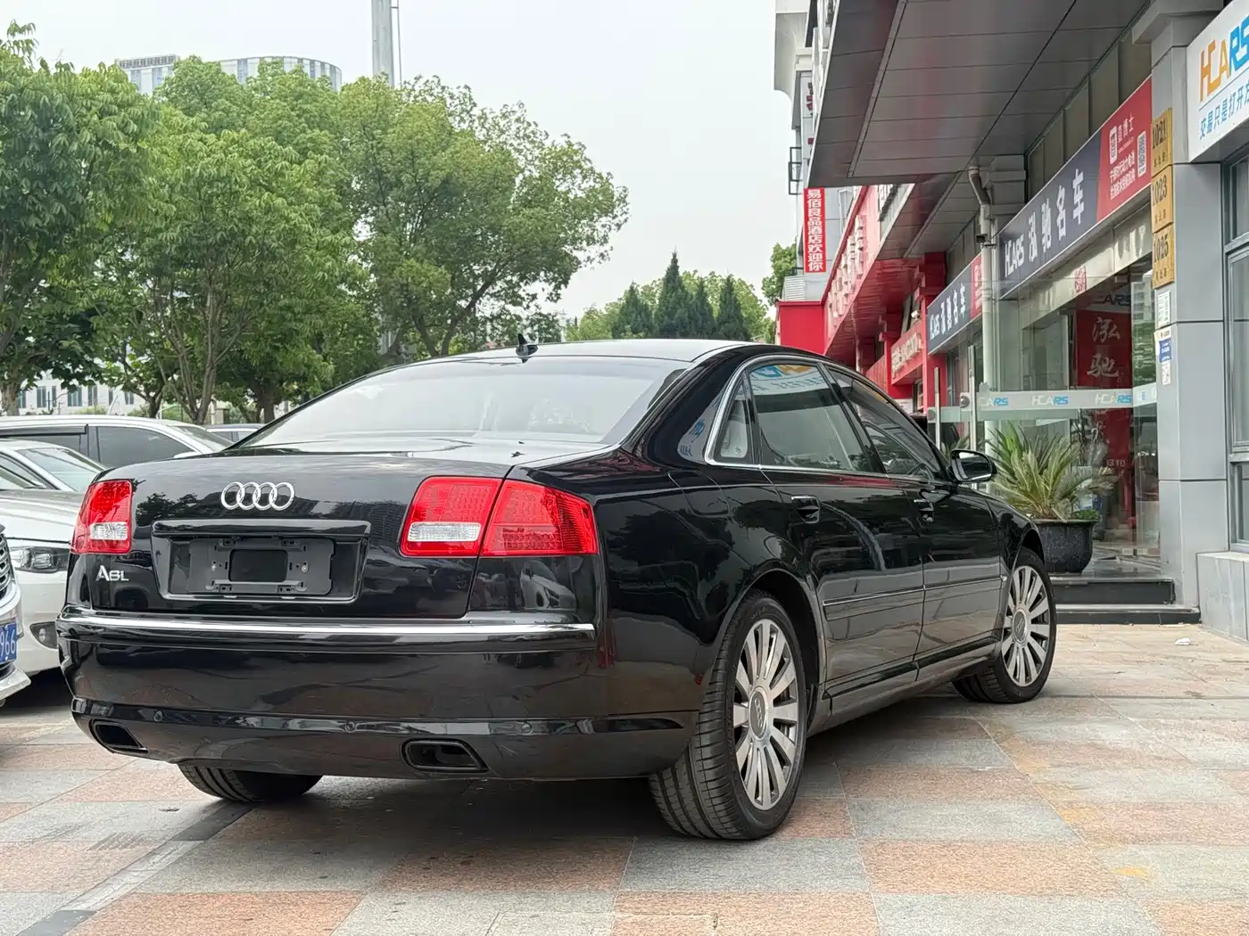 Audi A8 2006 2006 A8L 6.0 W12 quattro Flagship