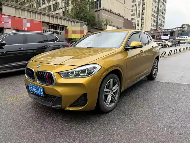 BMW X2