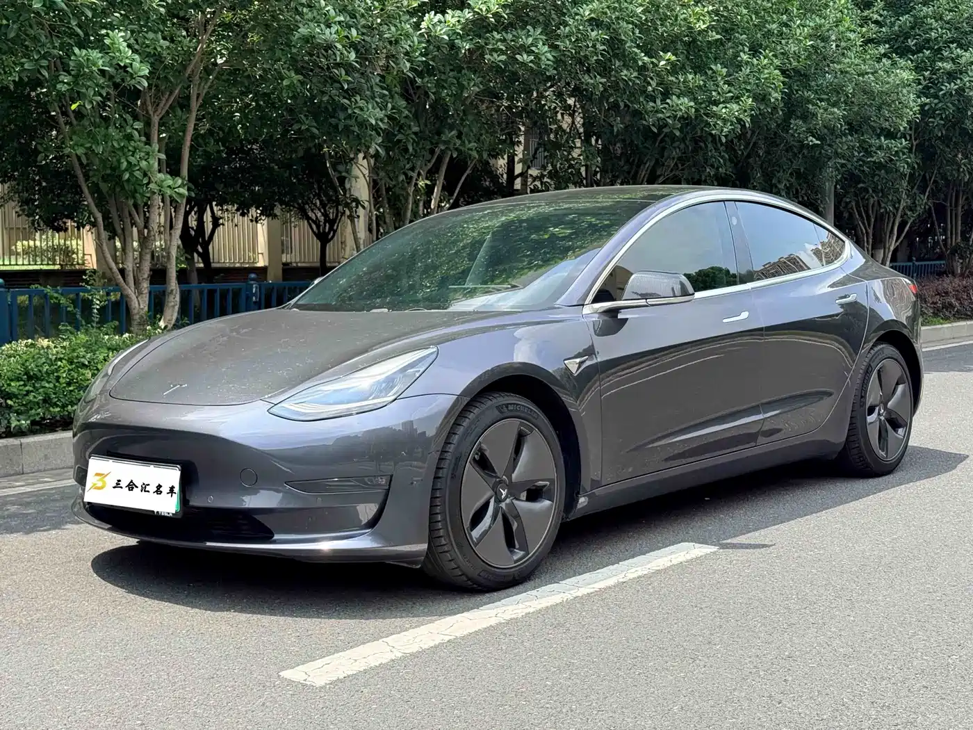 Tesla Model 3 (Import) 2019 Long Range RWD Version