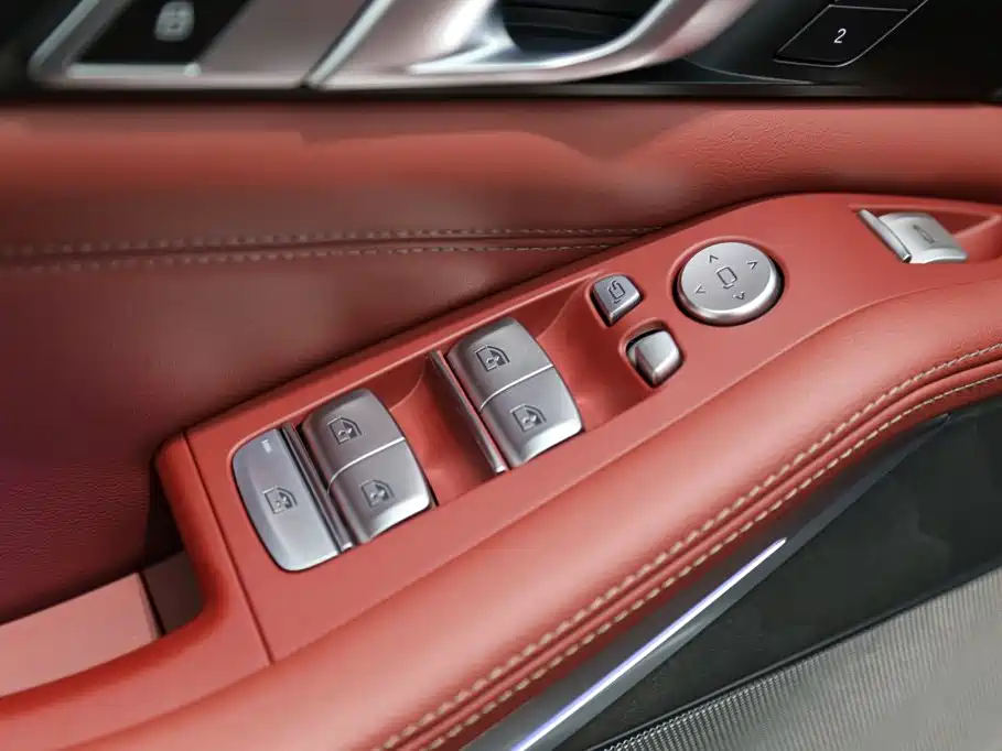 Photo 11 - BMW X5