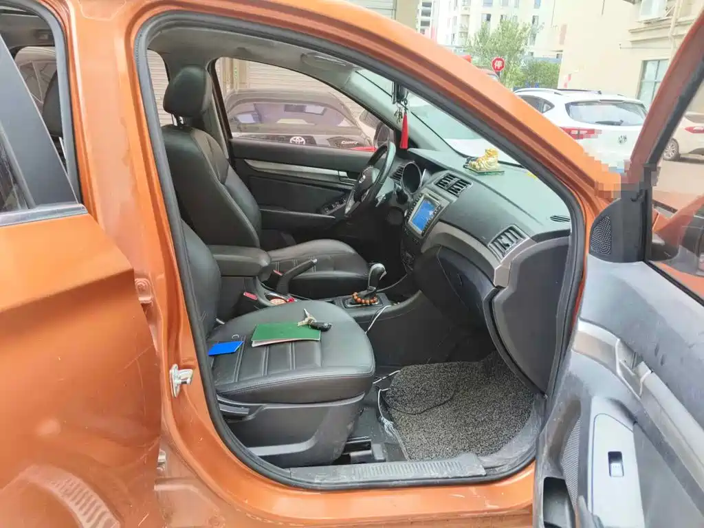 BAIC Senova X65 2015 2015 2.0T Automatic Elite