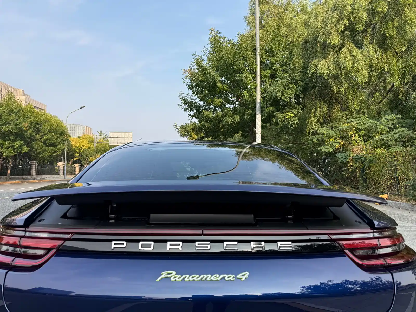 صورة 17 - Porsche Panamera New Energy