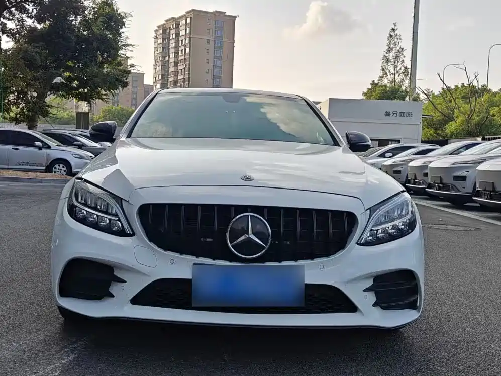 Фото 2 - Mercedes-Benz C-Class