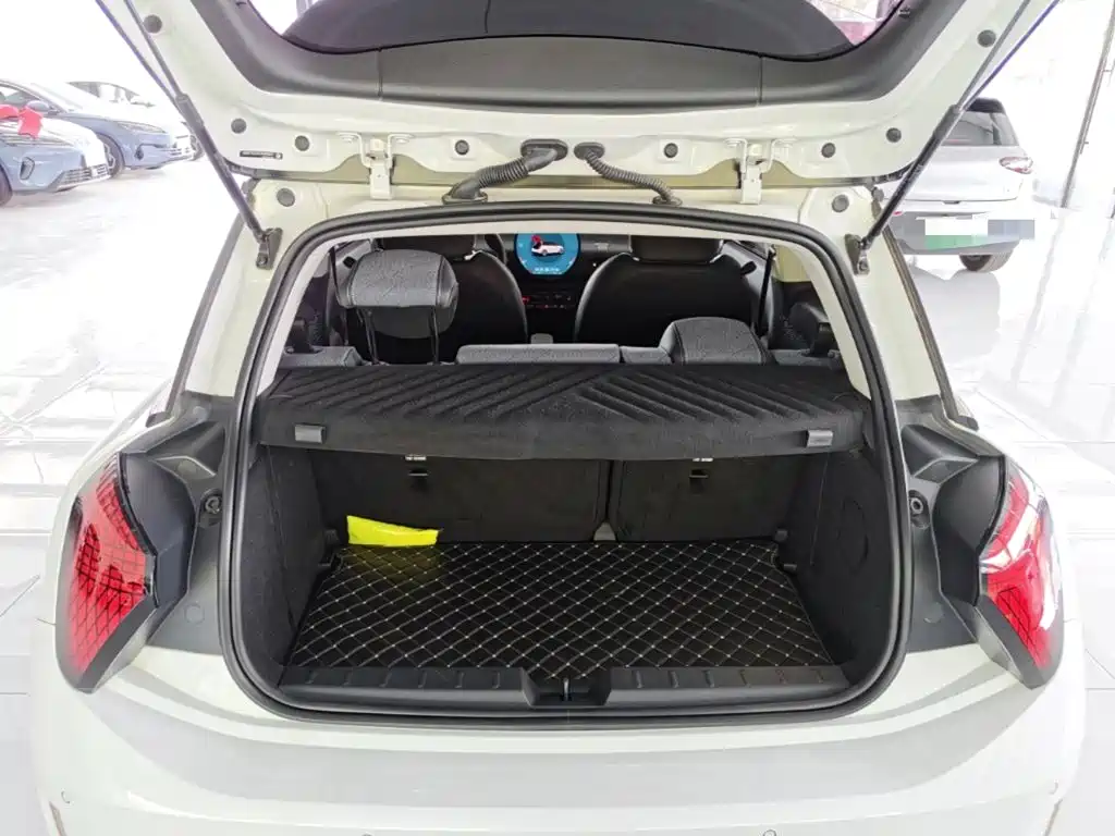 MINI Electric MINI COOPER 2025 2025 Model 456km COOPER E Classic