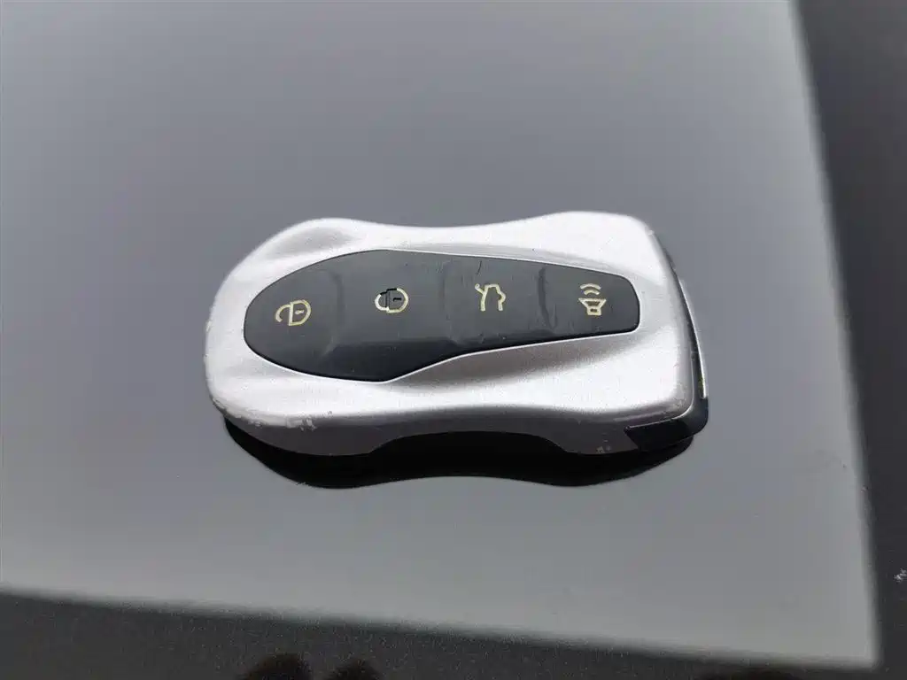 GEELY AUTOMOBILE BOYUE