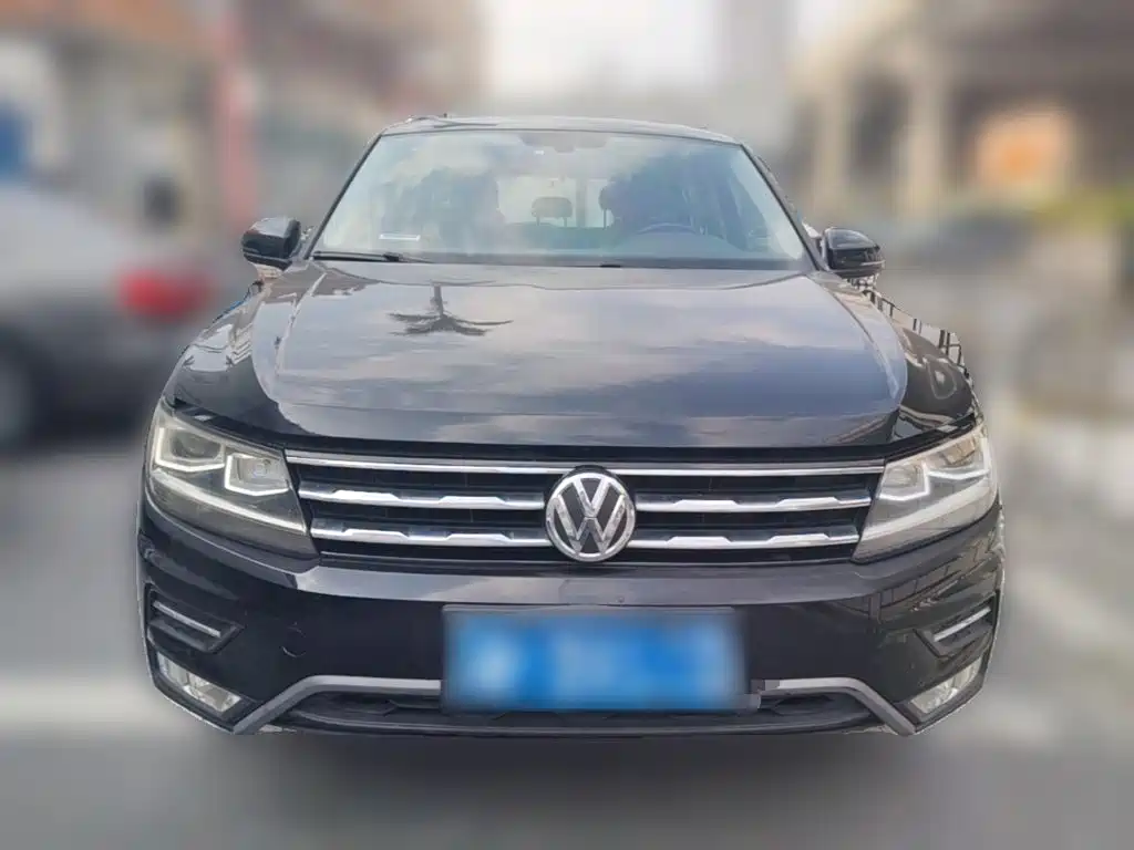 Фото 5 - Volkswagen Tiguan L