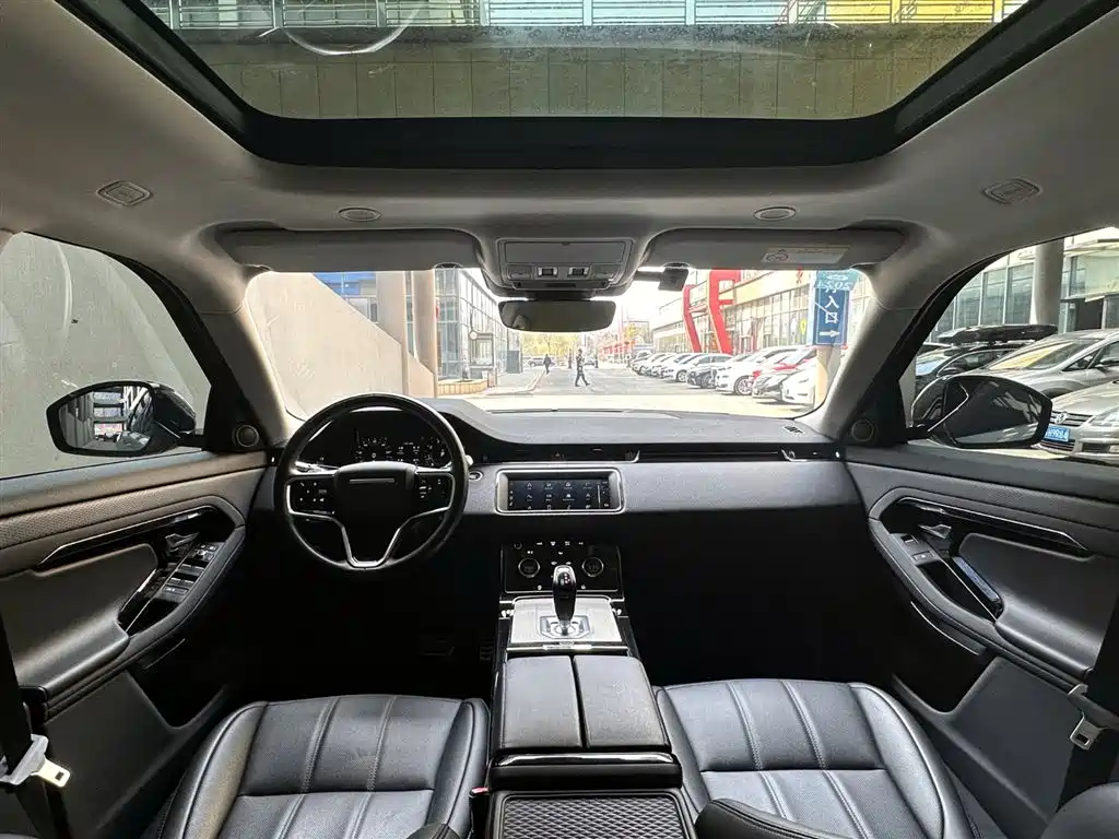 Land Rover Range Rover Evoque 2021 Range Rover Evoque L 249PS R-Dynamic S Performance Edition фото 11