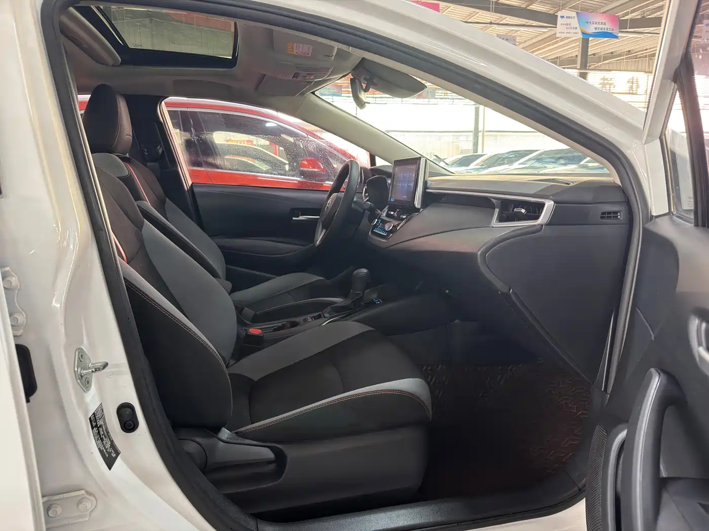 Toyota Corolla 2021 1.2T S-CVT Elite Edition фото 11
