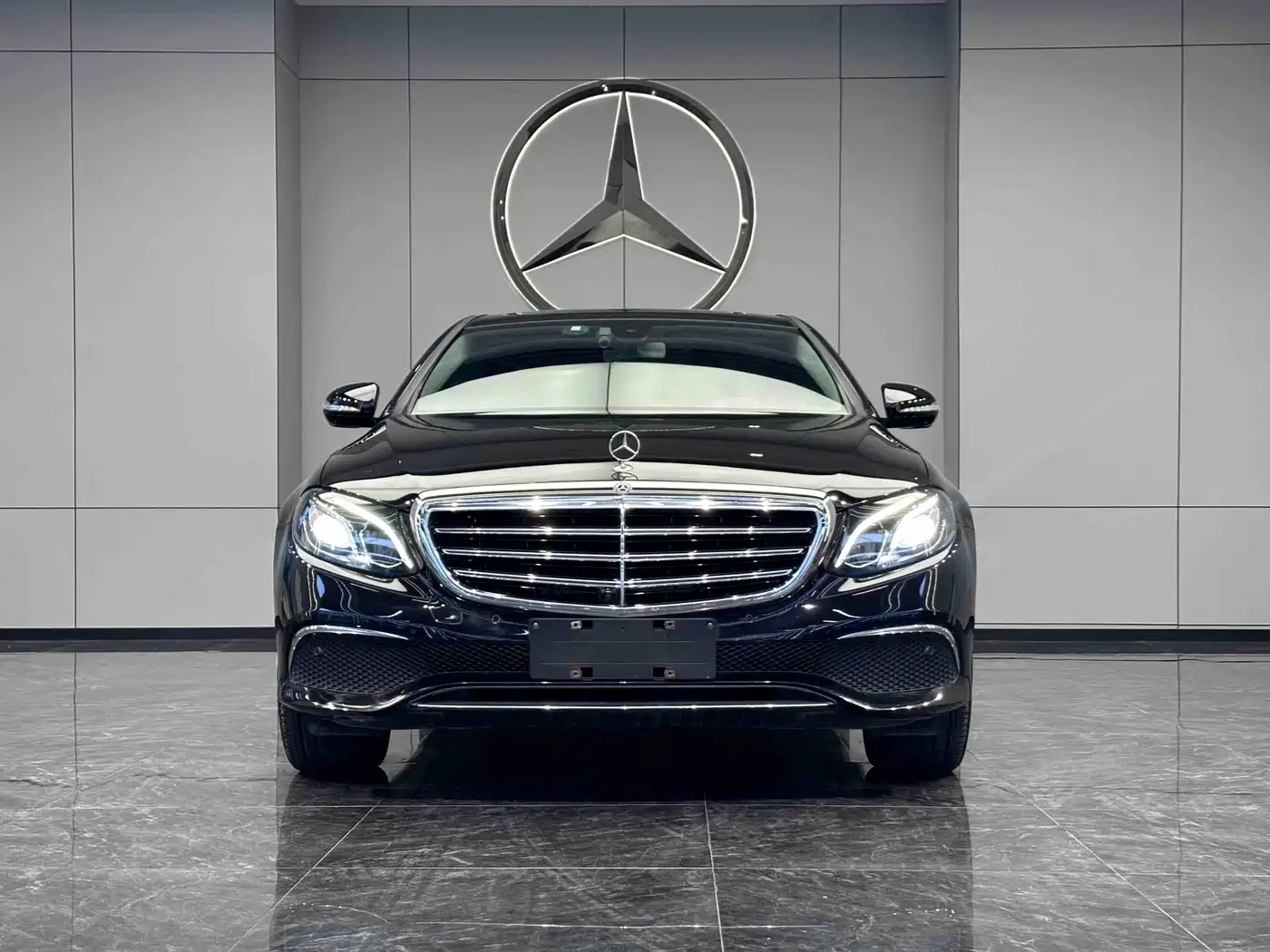 Mercedes-Benz E-Class 2019 Facelift E 300 L Fashion фото 2