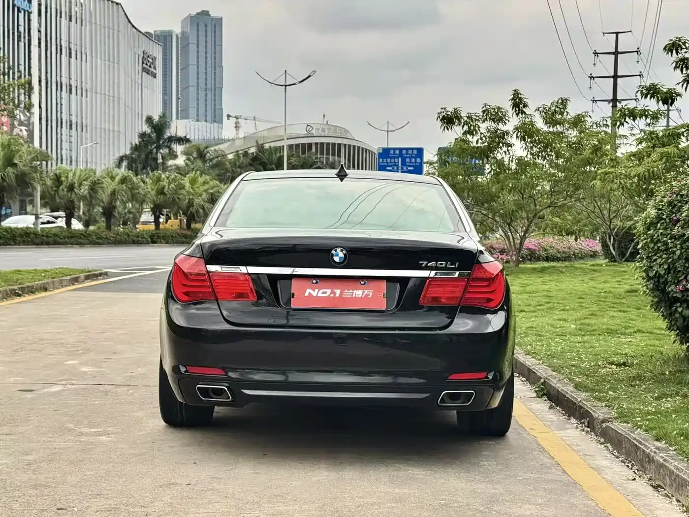 BMW 7 Series 2009 Model 740Li Leading Edition фото 7