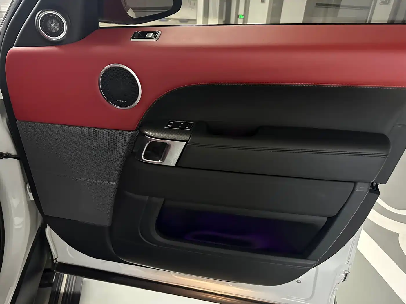 Land Rover Range Rover Sport 2021 3.0 L6 Gloss Black Edition фото 24