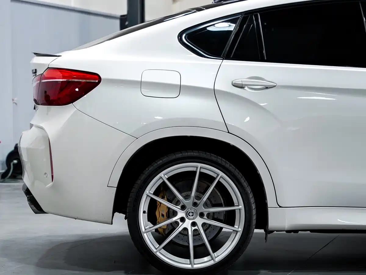 BMW X6 M 2015 X6 M фото 10