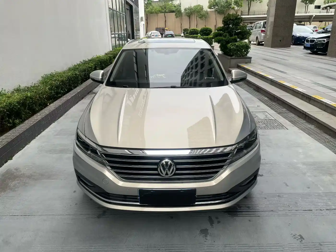 Фото 2 - Volkswagen Lavida