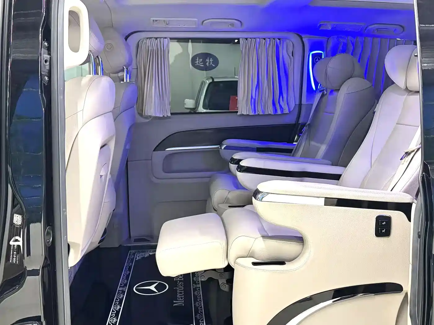 Mercedes-Benz V-Class 2020 V 260 Navigator Edition фото 9