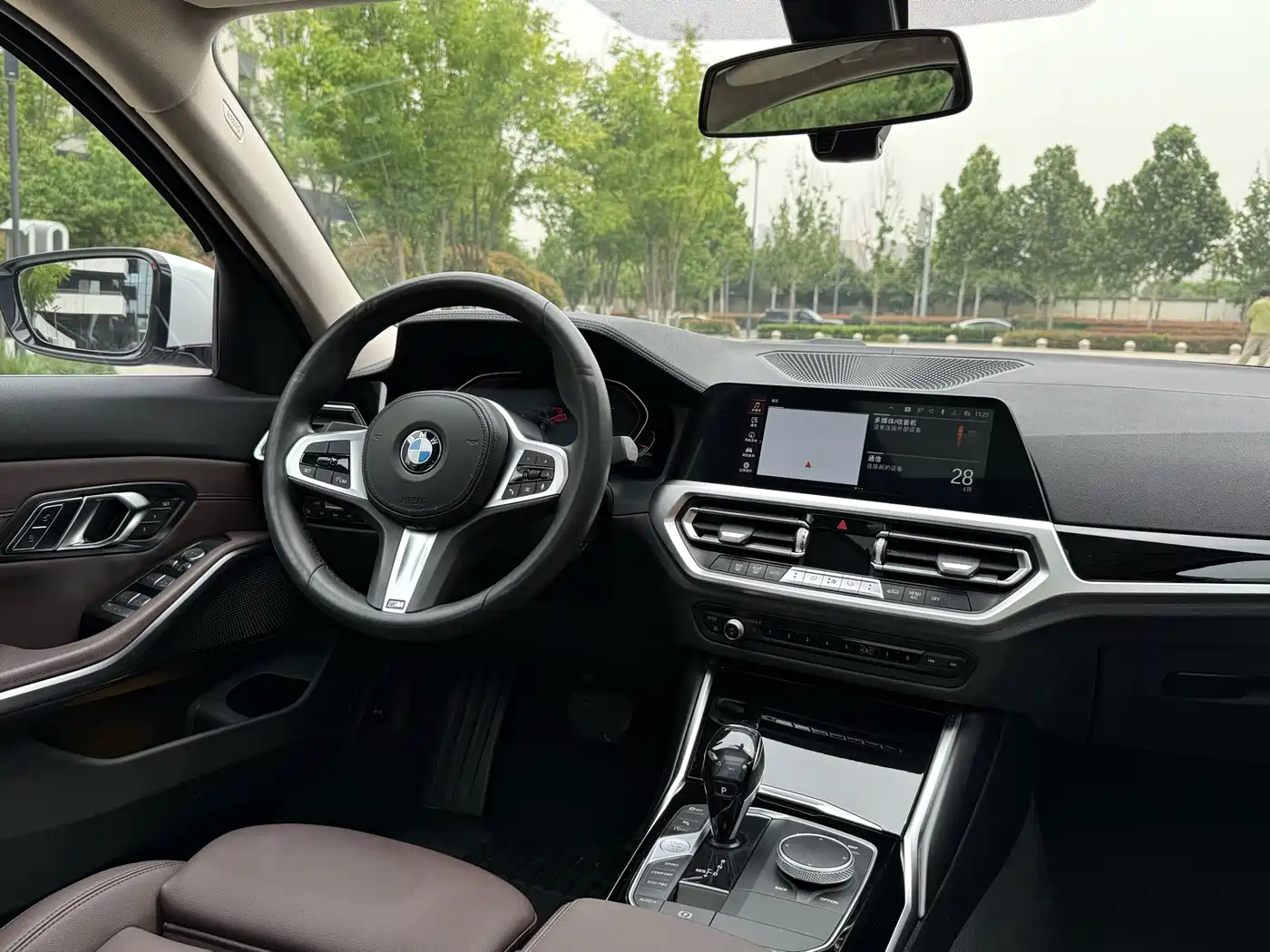 BMW 3 Series 2020 320Li M Sport Package фото 16