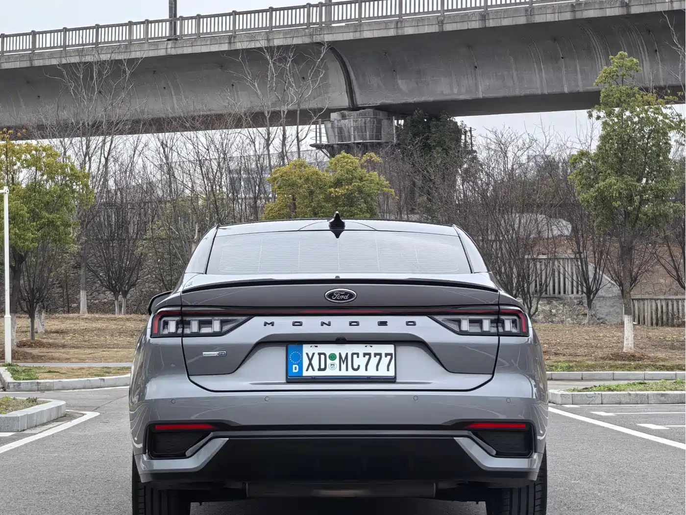 FORD MONDEO