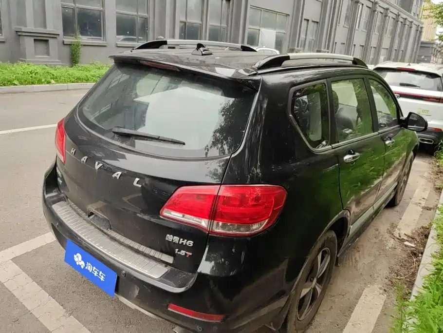 Photo 3 - Haval H6