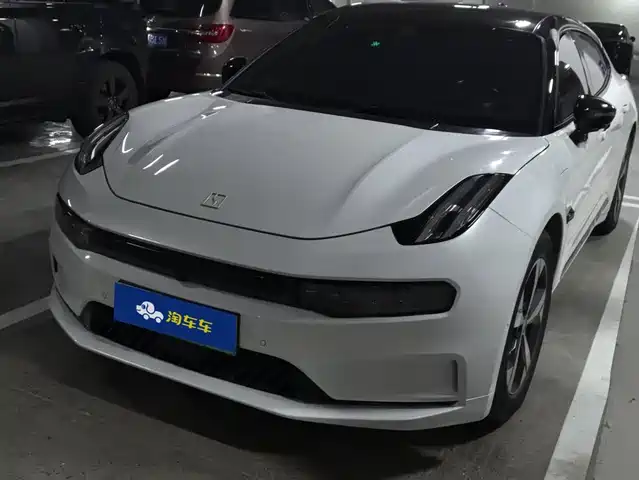ZEEKR 001 2023