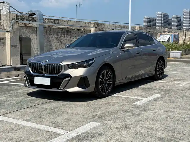 BMW 5 Series 2024