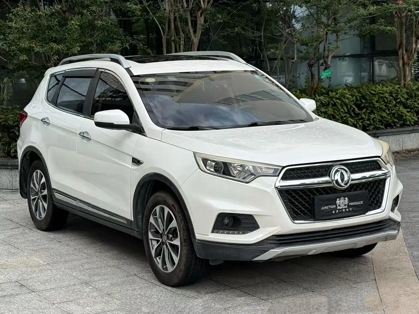 Dongfeng Fengdu MX5 2017 2016 2.0L Automatic Flagship Edition