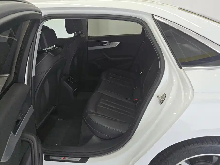Audi A4L, миниатюра 11