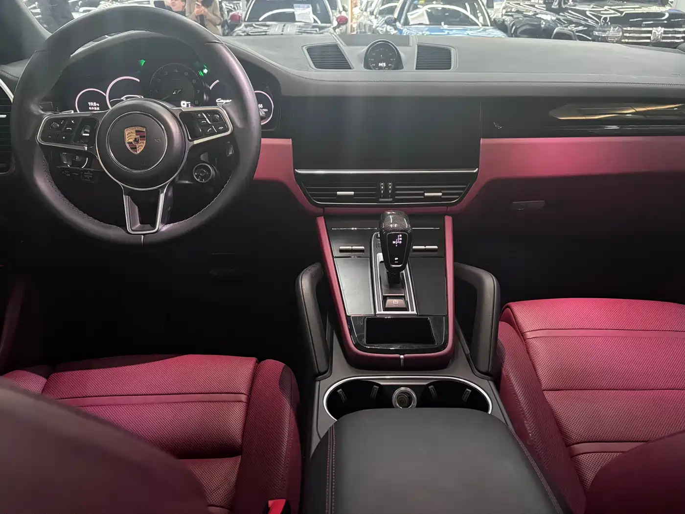 Porsche Cayenne New Energy 2022 Cayenne E-Hybrid 2.0T Platinum Edition фото 5