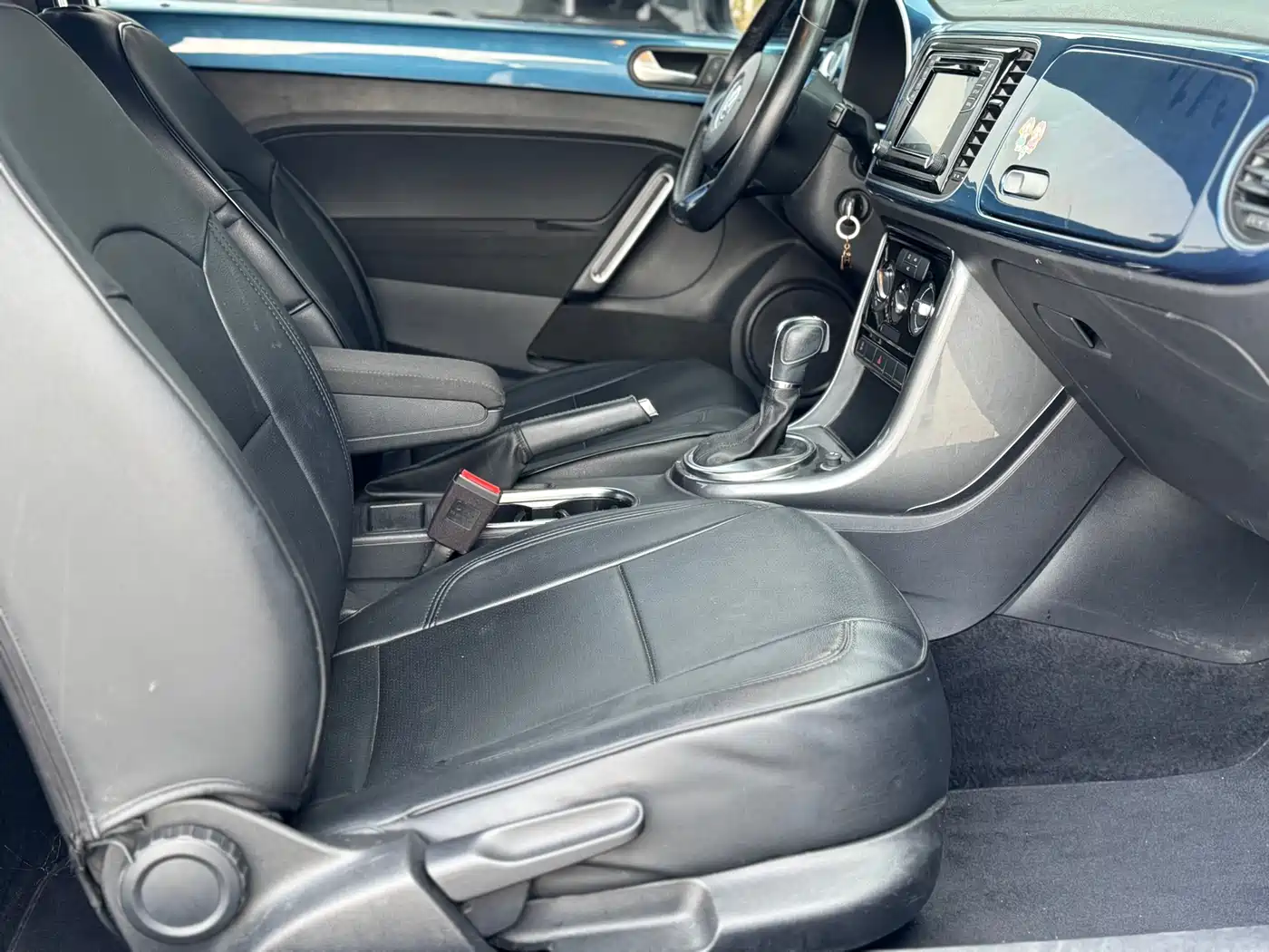 Volkswagen Beetle 2018 180TSI Easy Joy Edition фото 15
