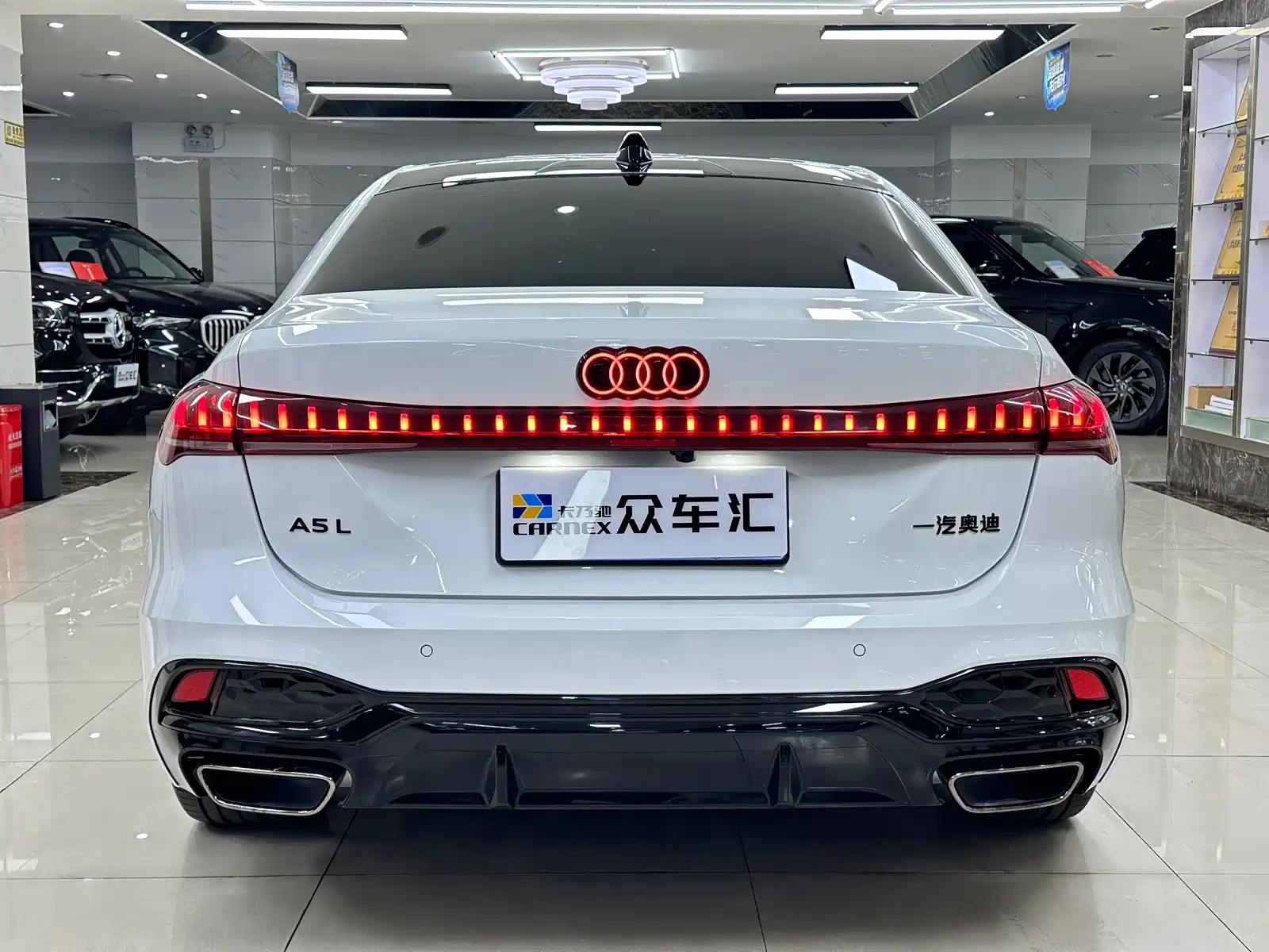 Photo 5 - Audi A5L