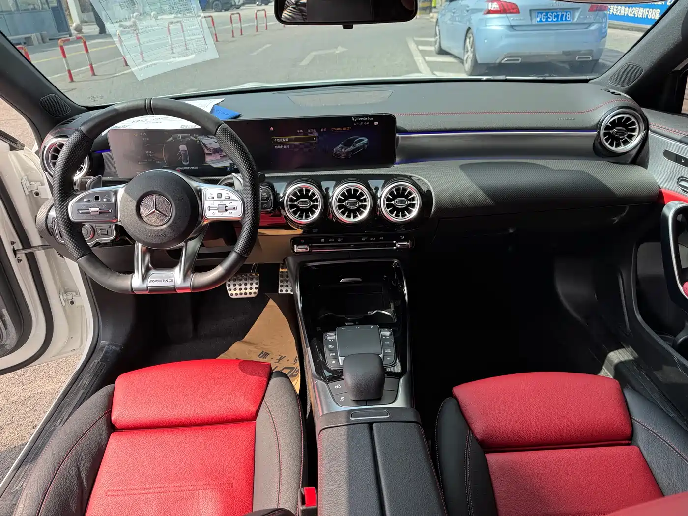 Mercedes-Benz A-Class AMG 2023 Model Year AMG A 35 L 4MATIC фото 10