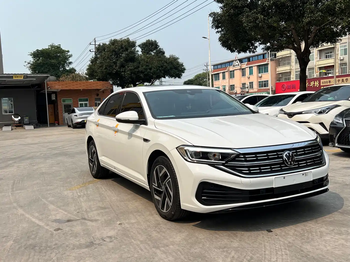 Volkswagen Sagitar 2024 300TSI DSG Surpass Edition фото 3