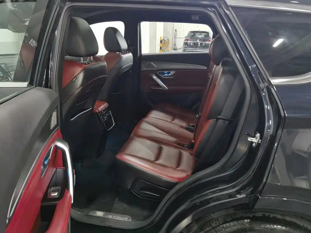 Jetour X70 PLUS 2021 2021 1.6T DCT Earth 7-Seater