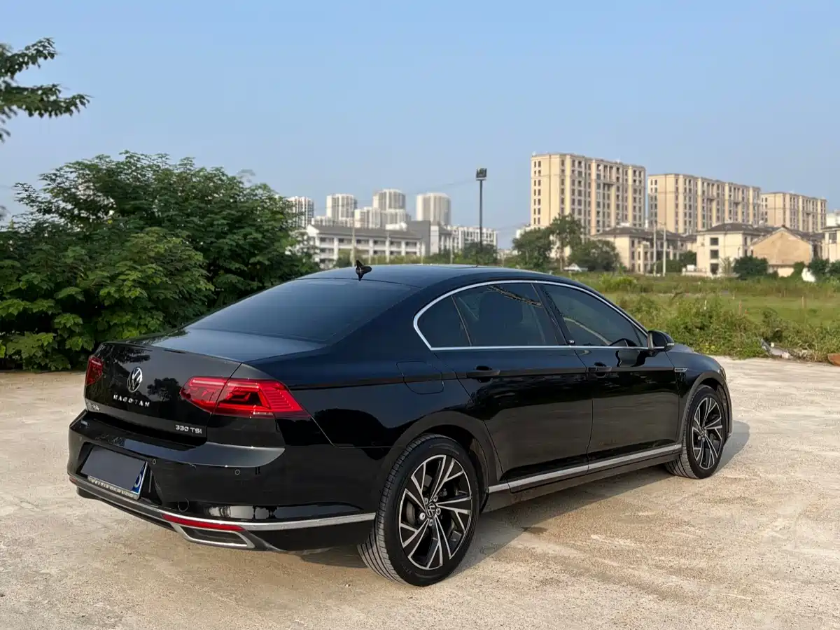 Volkswagen Magotan 2021 330TSI DSG 30th Anniversary Edition фото 7