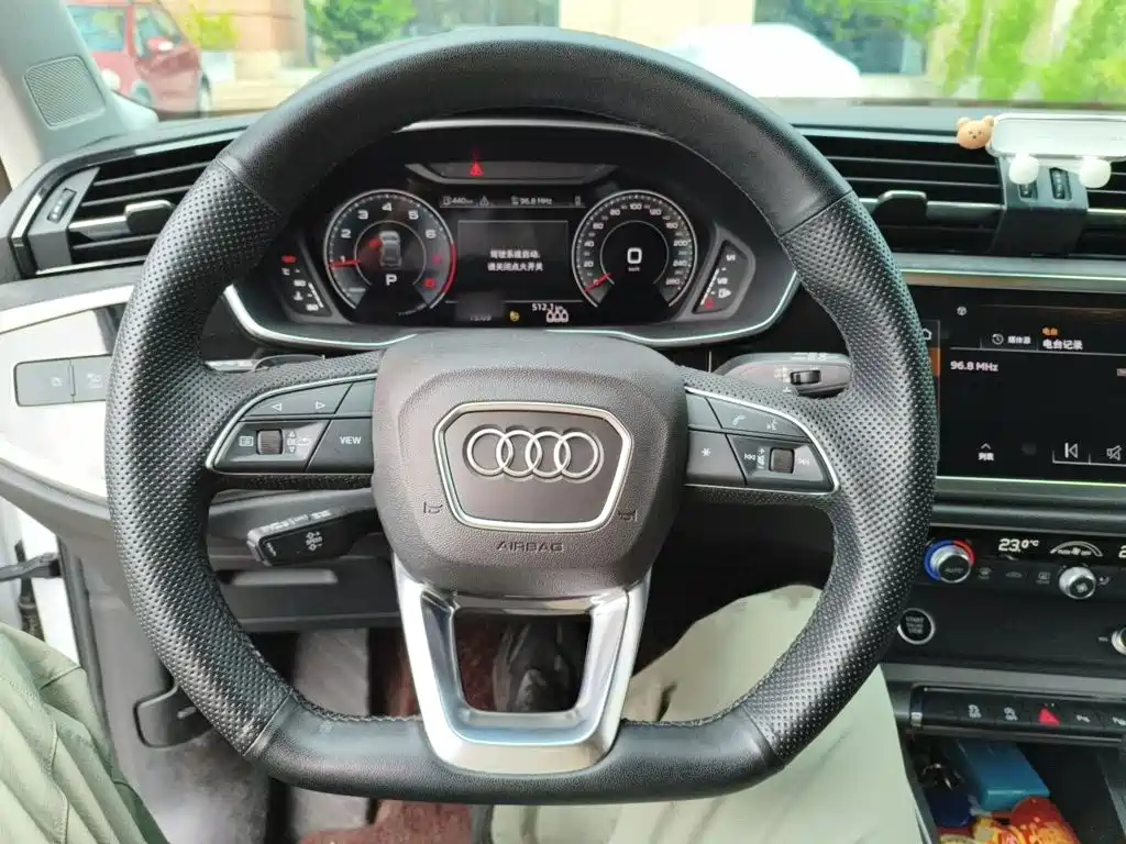 Фото 3 - Audi Q3