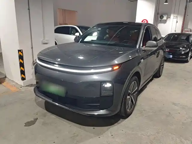 Li Auto L6 2024