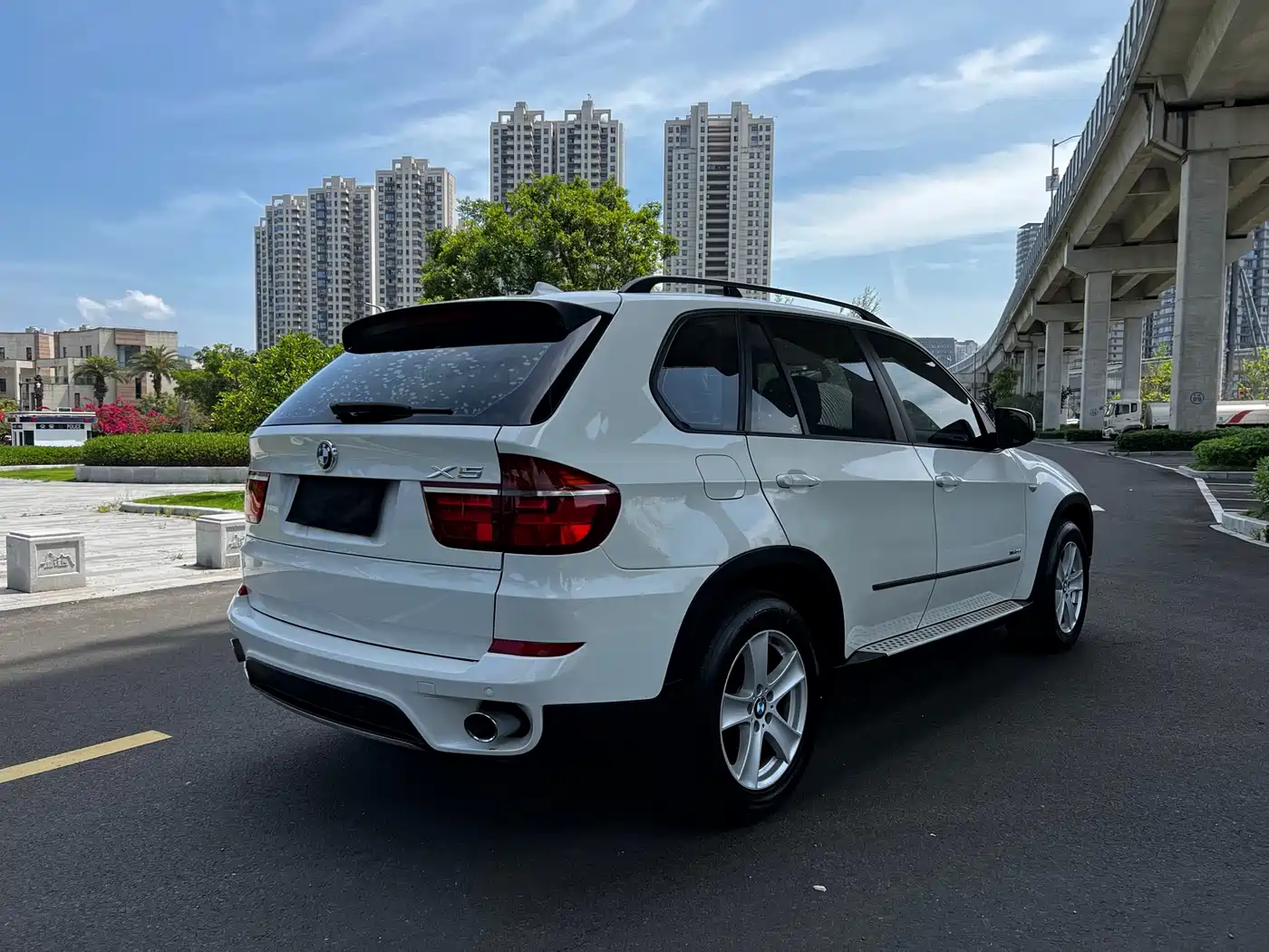 BMW X5 (Import) 2013 xDrive35i Leading фото 15
