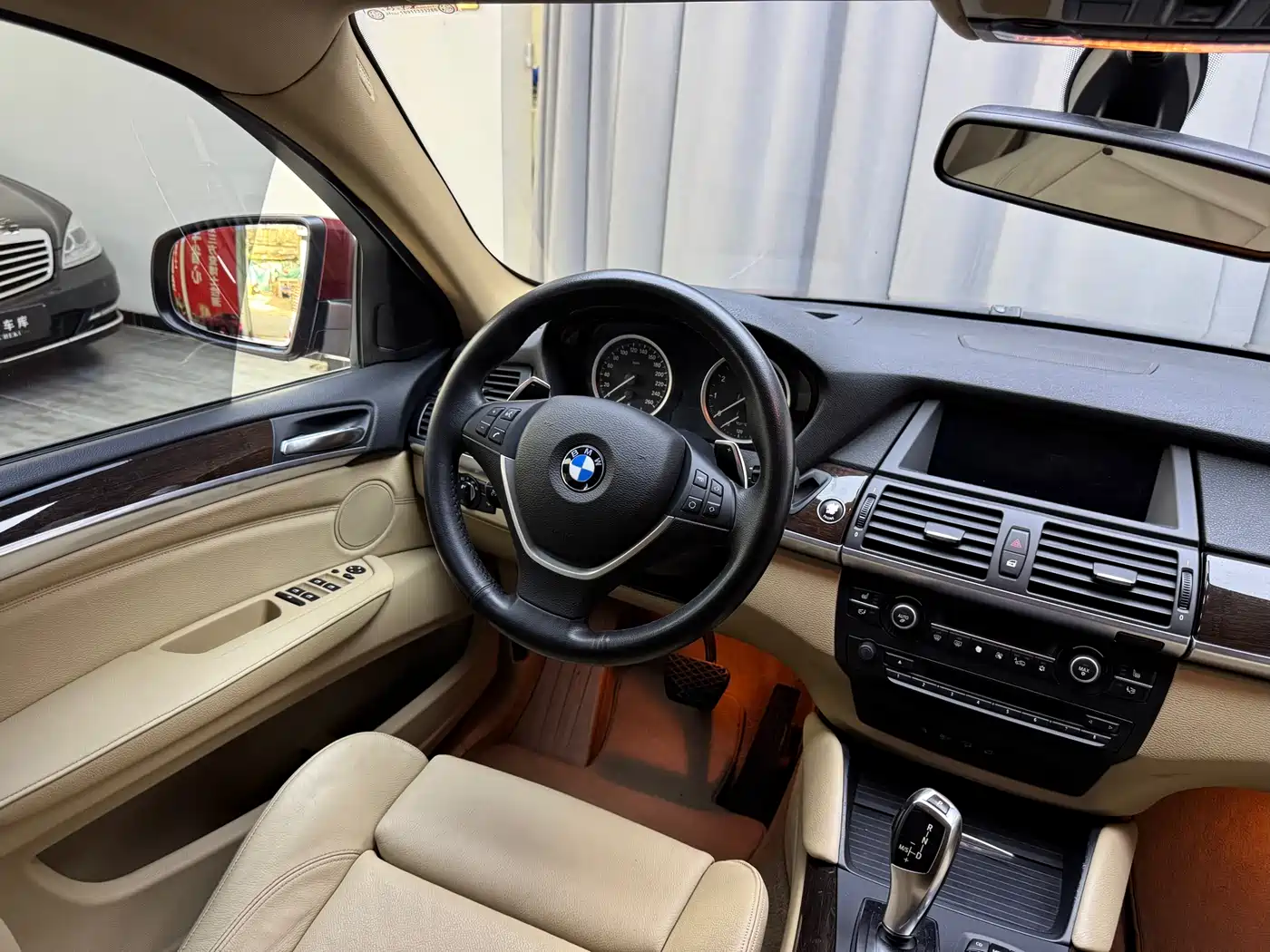 BMW X6 2011 xDrive35i фото 9