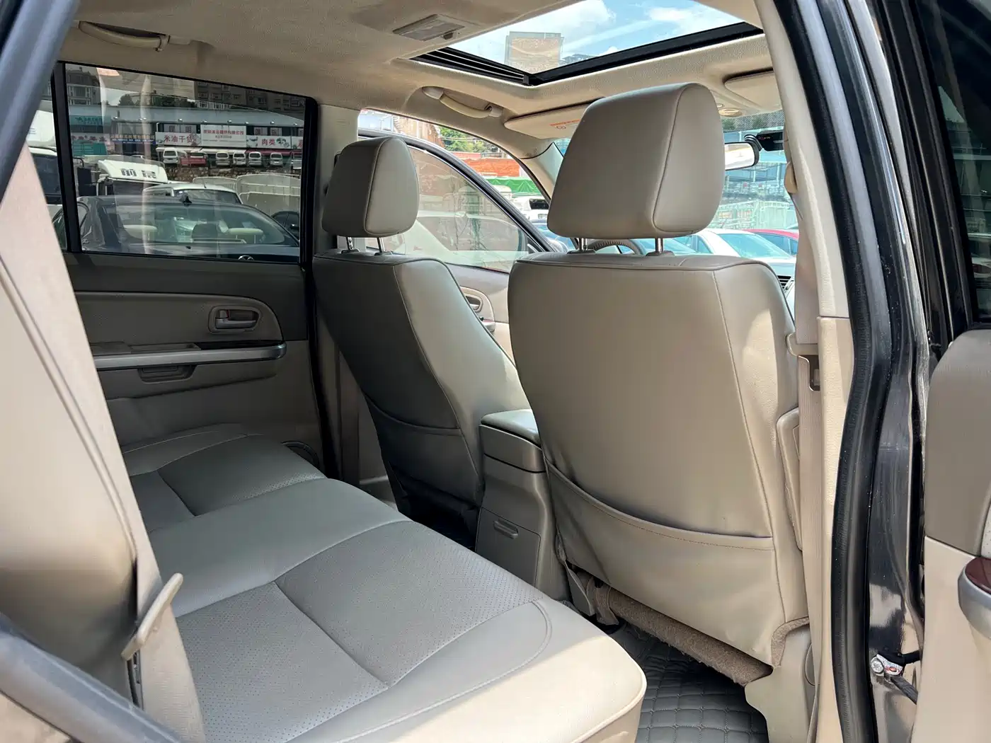 Suzuki Grand Vitara 2011 2.4 AT JLX-EL 5-door Edition фото 5