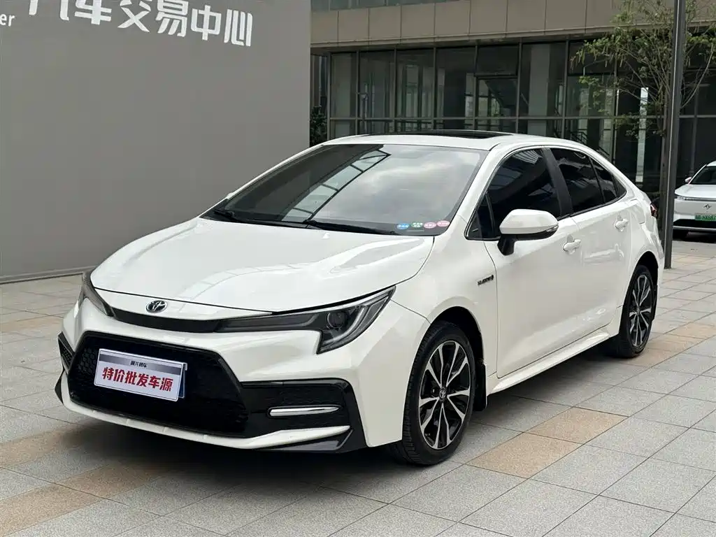Toyota Levin 2022 Dual Engine 1.8H E-CVT Sport Edition фото 13