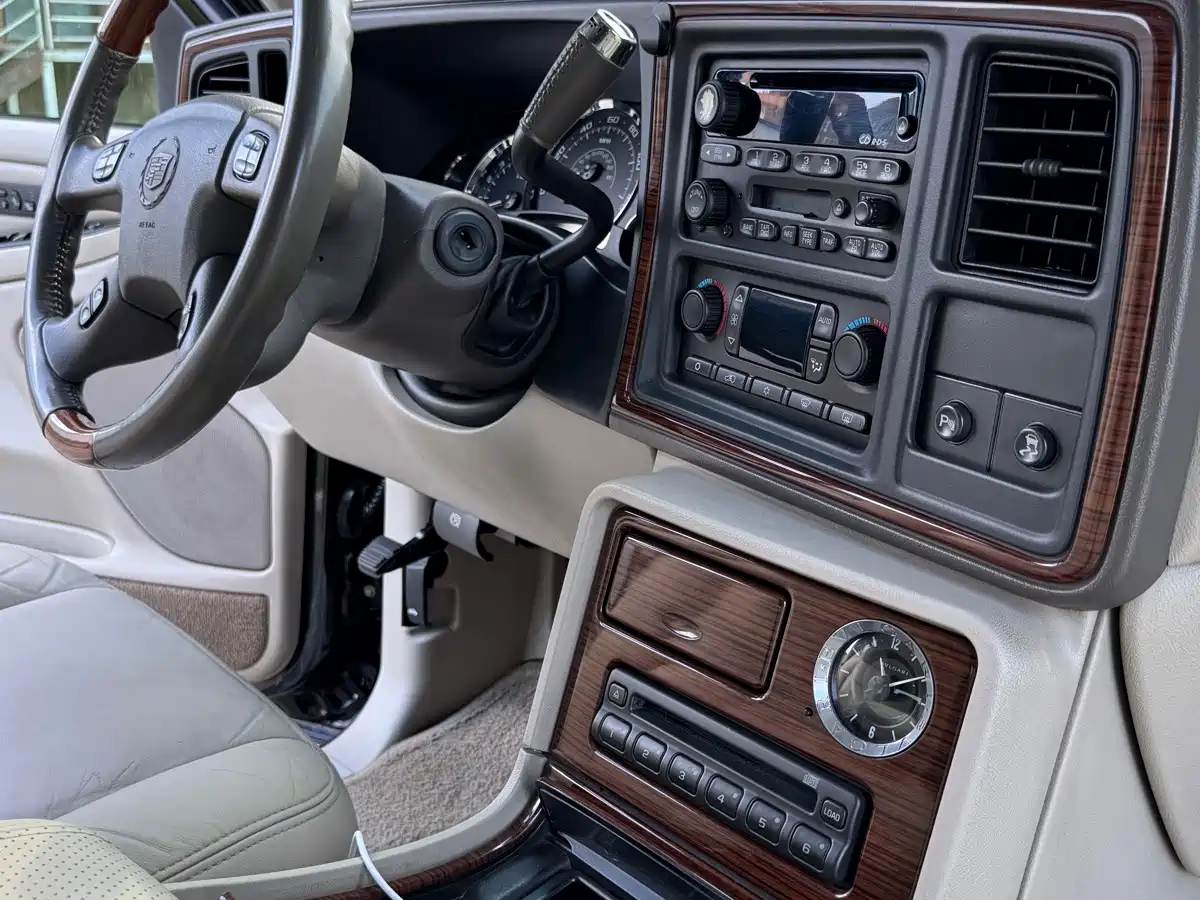 Cadillac Escalade 2004 2006 6.2 AWD