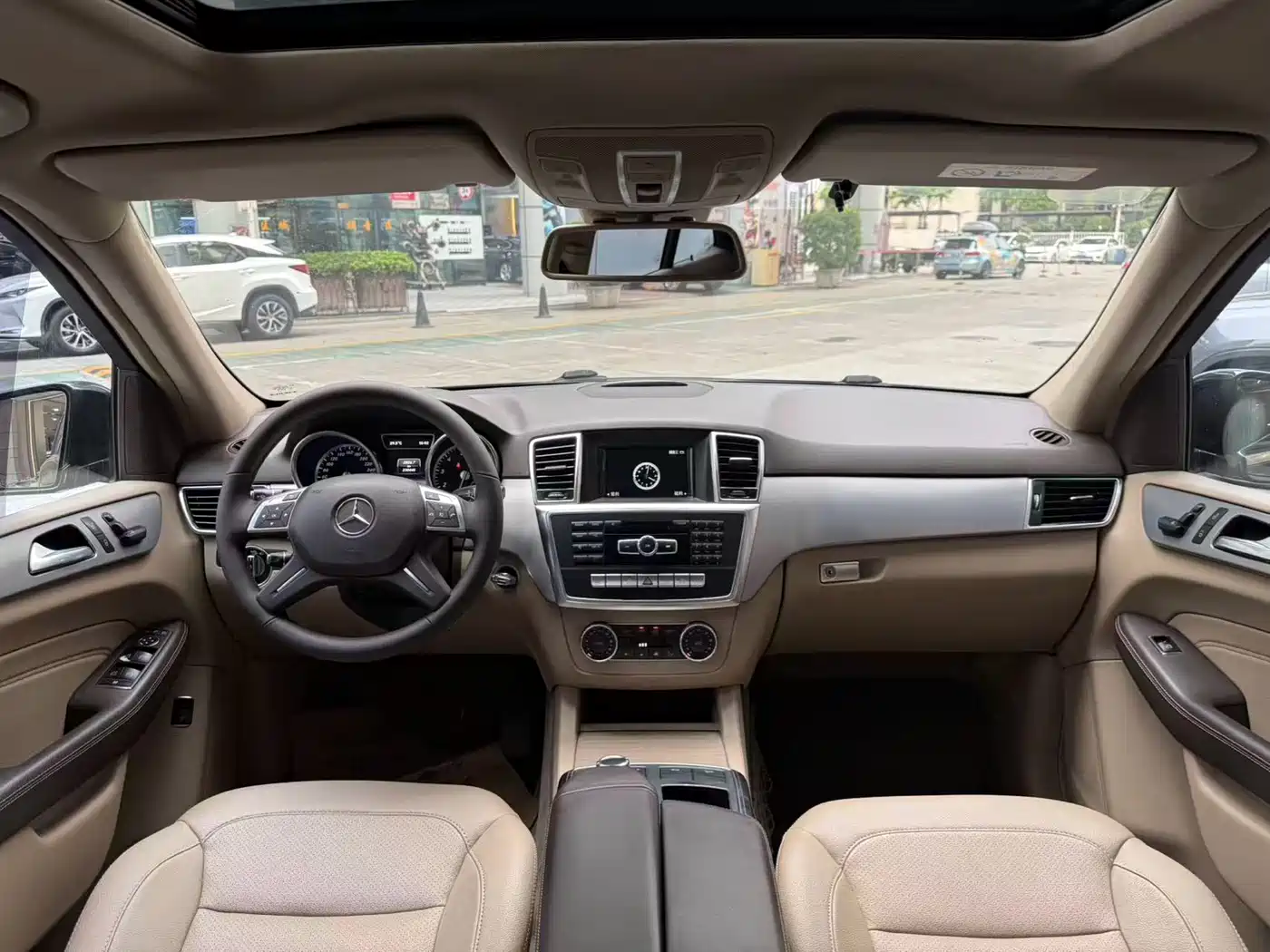 Mercedes-Benz M-Class 2014 ML 320 4MATIC фото 13