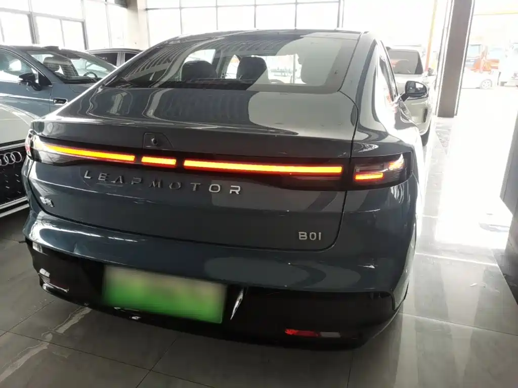 Фото 6 - Leapmotor B01