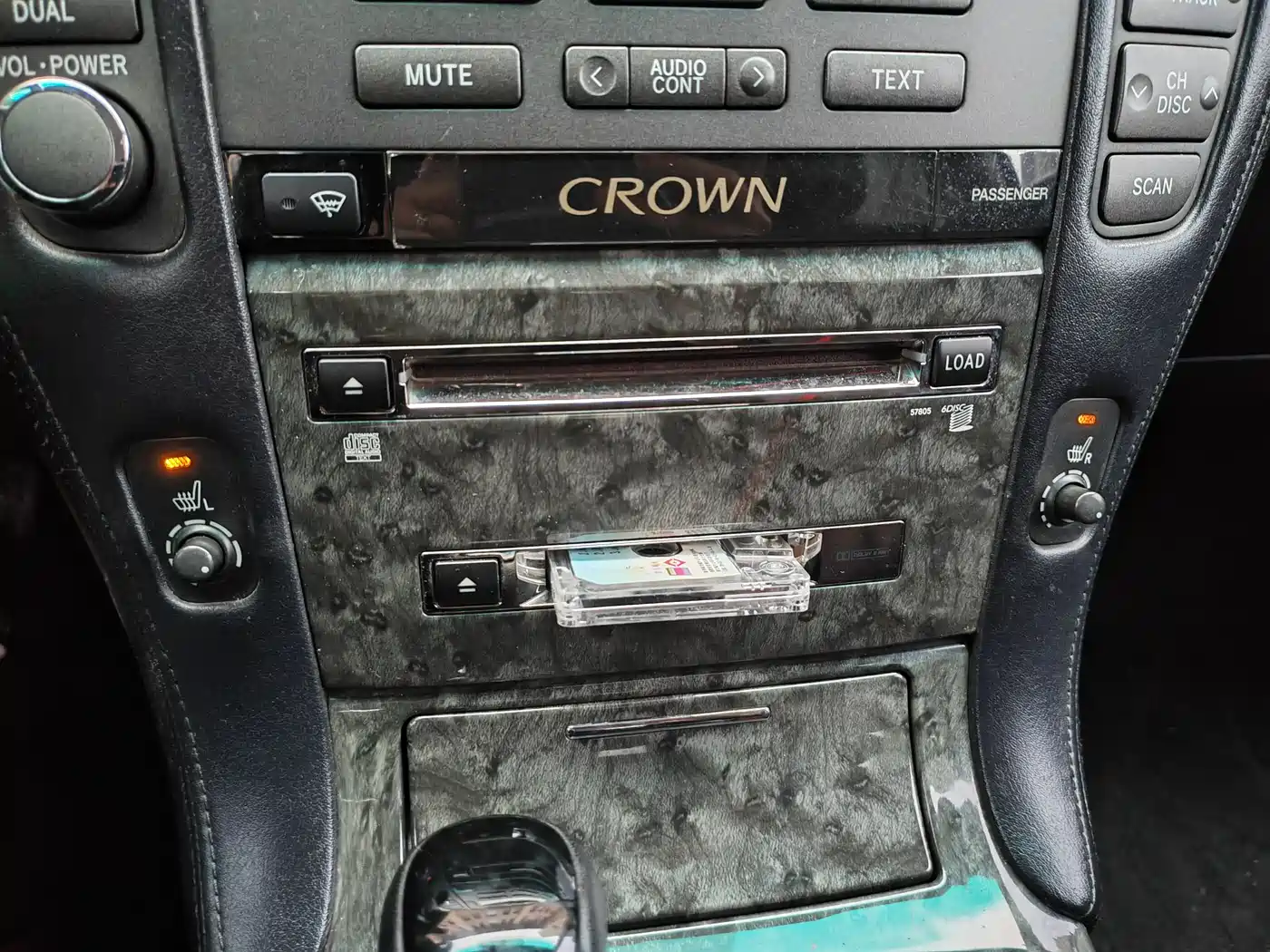 Toyota Crown 2006 2.5L Royal Leather Edition фото 13