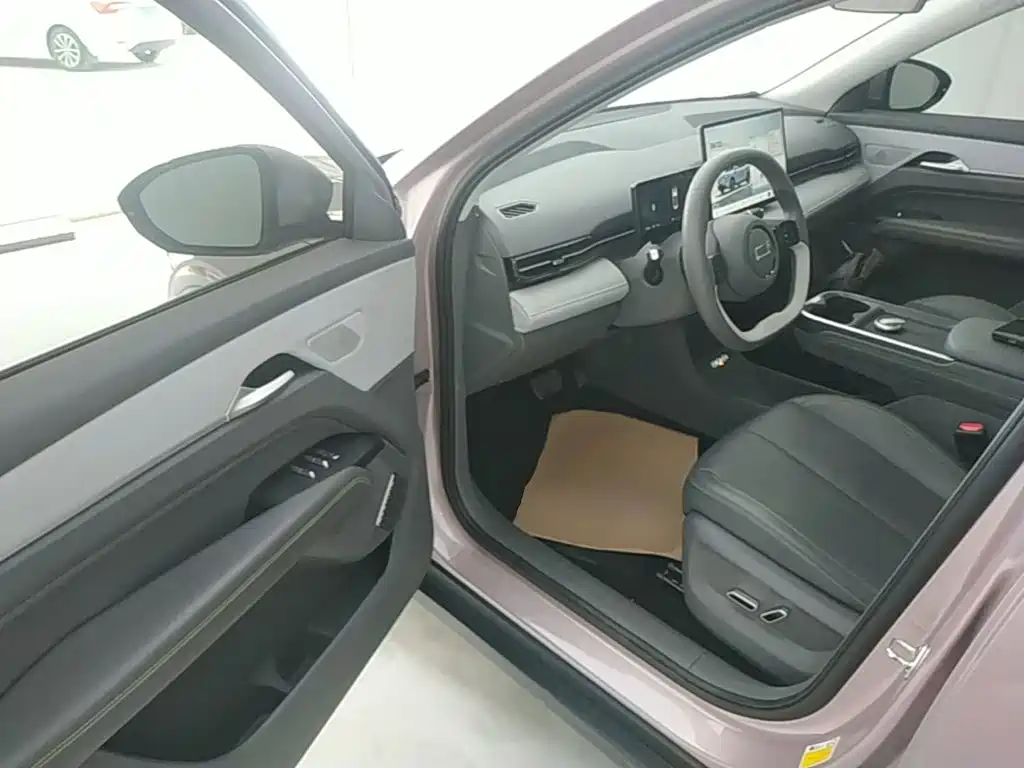 Besturn Yueyi 03 2025 2025 565km Ultimate Edition