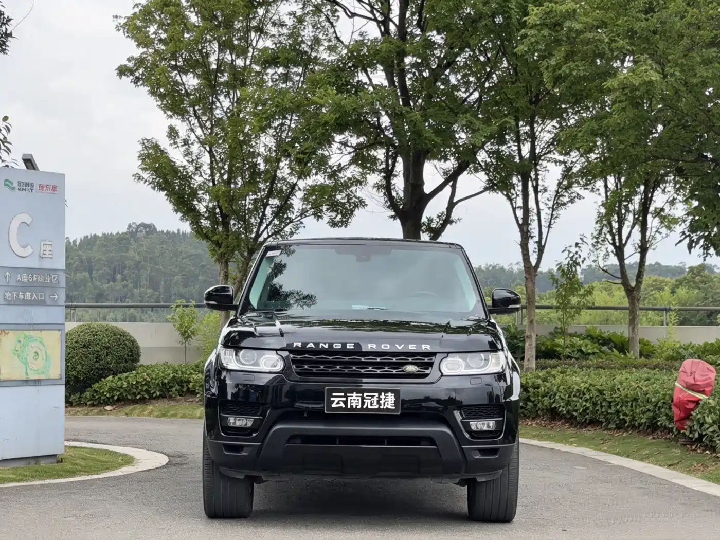 Фото 2 - Land Rover Range Rover Sport
