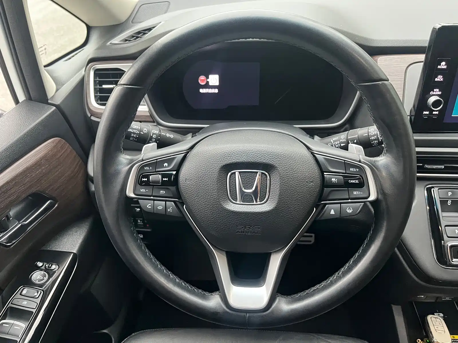 Photo 5 - Honda Odyssey