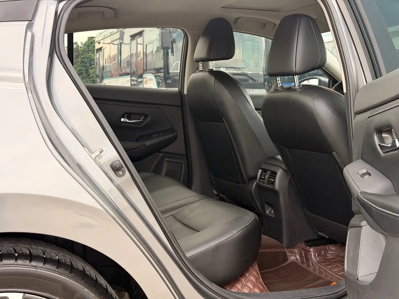 Photo 7 - Nissan Sylphy