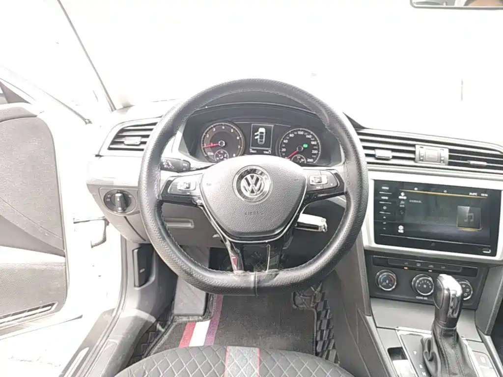 Volkswagen Lamando, миниатюра 7