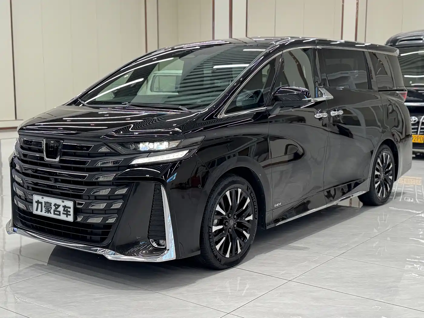 Toyota Vellfire 2024 — пригон из Китая